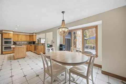 Dining - 5 Powers Rd, Andover, MA 01810 photo 1 of 2