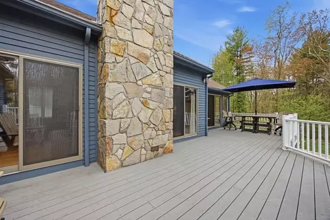 Exterior - 5 Powers Rd, Andover, MA 01810 photo 5 of 6