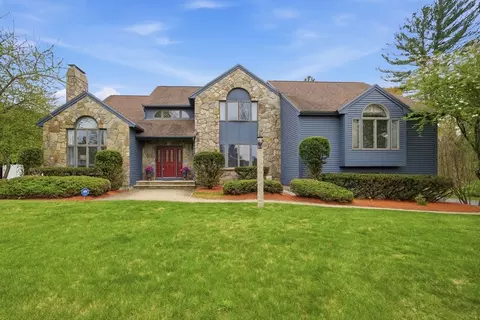 5 Powers Rd, Andover, MA 01810