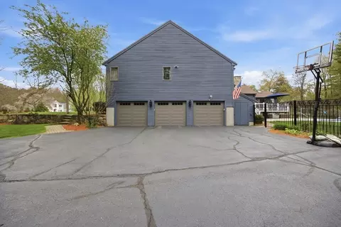 Exterior - 5 Powers Rd, Andover, MA 01810 photo 2 of 6