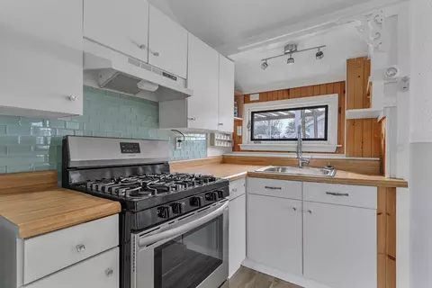 Kitchen - 10 Barnes St # -R, Wareham, MA 02571 photo 1 of 4