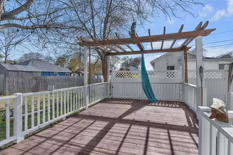 Exterior - 10 Barnes St # -R, Wareham, MA 02571 photo 3 of 6