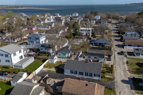 View/Area - 10 Barnes St # -R, Wareham, MA 02571 photo 3 of 4