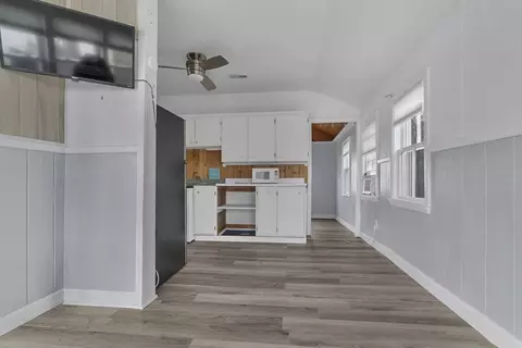 Living - 10 Barnes St # -R, Wareham, MA 02571 photo 1 of 1