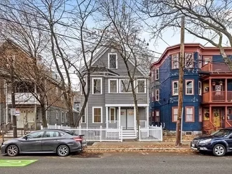 17 Cameron Ave #17, Cambridge, MA 02140