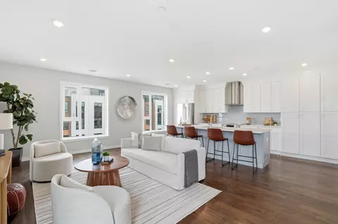 267 Old Colony #601, Boston, MA 02127