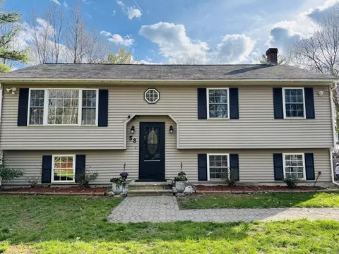 53 Town Farm Rd, Winchendon, MA 01475