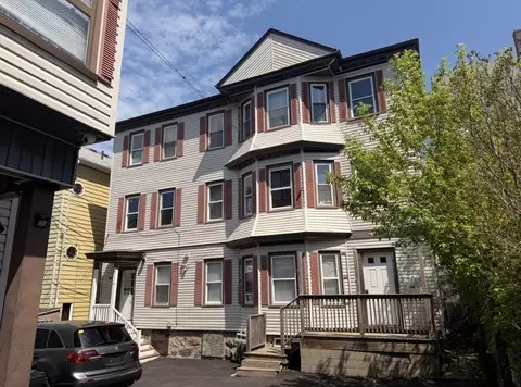 40 Park St, Fall River, MA 02721
