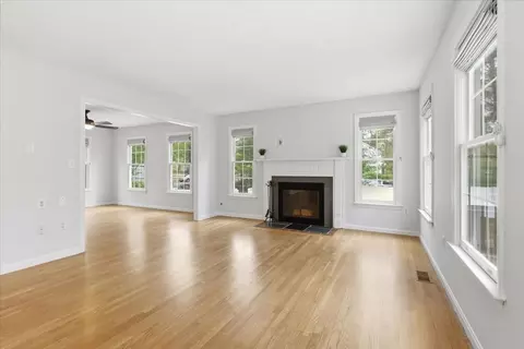 45 Auburn Rd, Millis, MA 02054 photo 4