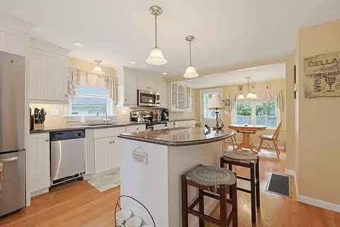 Kitchen - 7 Lilac Ct, Walpole, MA 02081 photo 1 of 5