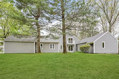 12 Steepletree Ln #12, Wayland, MA 01778