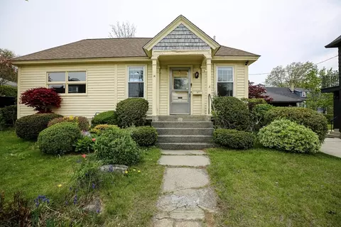 14 Hadwen Rd, Worcester, MA 01602