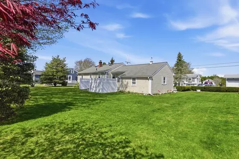 Exterior - 9 Brae Rd, Fairhaven, MA 02719 photo 3 of 6