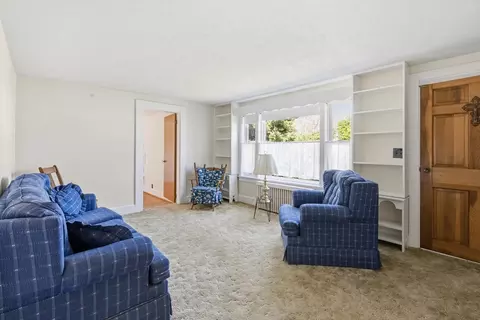 Living - 9 Brae Rd, Fairhaven, MA 02719 photo 1 of 2