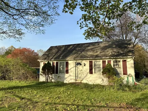 580 Fuller St, Ludlow, MA 01056