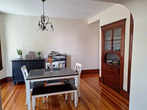Dining - 293 Cypress St, Brookline, MA 02445 photo 3 of 6