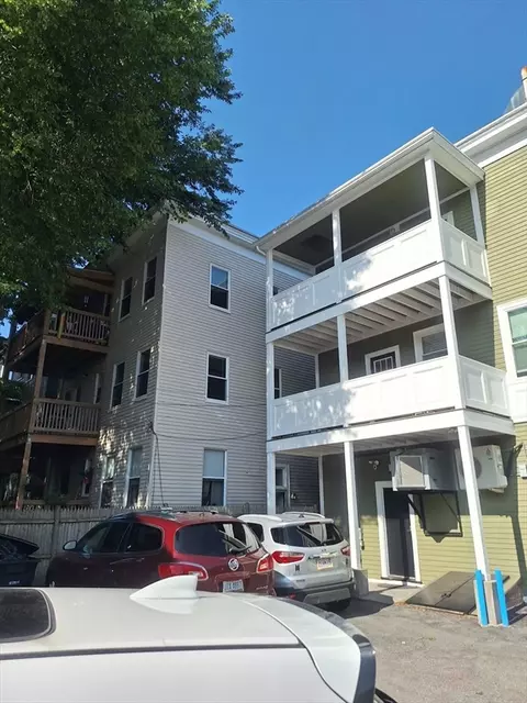 Exterior - 293 Cypress St, Brookline, MA 02445 photo 7 of 8