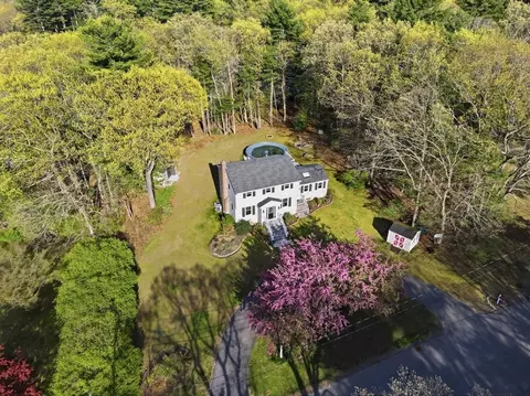 View/Area - 3 Fairway Dr, Canton, MA 02021 photo 1 of 4