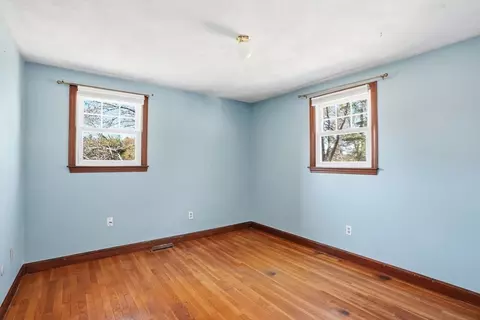 Bedroom - 3 Fairway Dr, Canton, MA 02021 photo 3 of 5