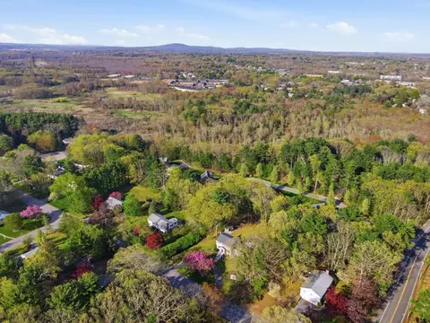 View/Area - 3 Fairway Dr, Canton, MA 02021 photo 3 of 4