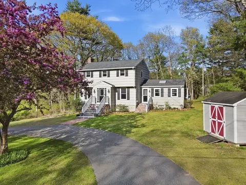 Exterior - 3 Fairway Dr, Canton, MA 02021 photo 2 of 7