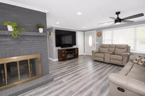 Living - 44 Schley St, Chicopee, MA 01020 photo 1 of 1