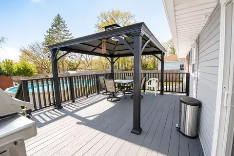 Exterior - 44 Schley St, Chicopee, MA 01020 photo 2 of 5