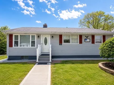 44 Schley St, Chicopee, MA 01020