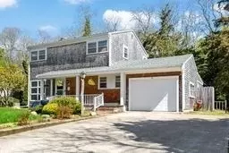 30 Rogers Rd, Falmouth, MA 02540