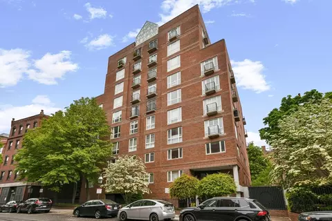 350 North St #404, Boston, MA 02113