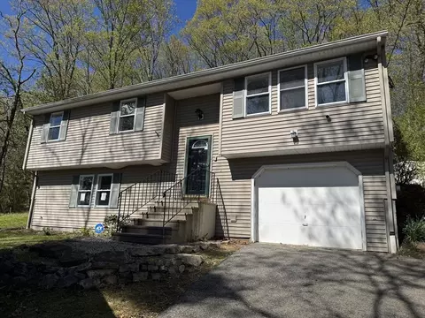 Exterior - 177 Gore Rd, Webster, MA 01570 photo 2 of 9