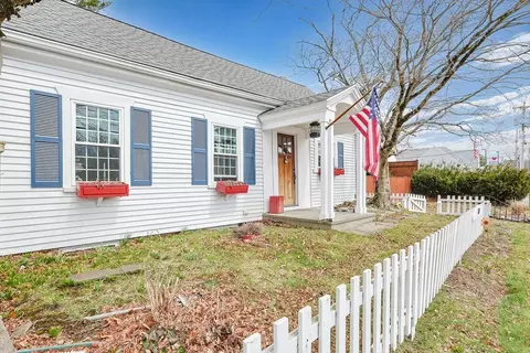 260 State Rd, Dartmouth, MA 02747