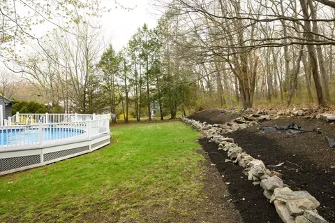 Exterior - 115 Pilgrim Rd, Braintree, MA 02184 photo 10 of 11