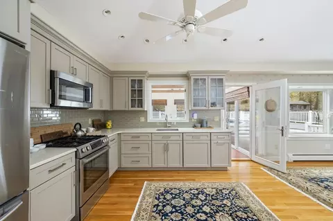 Kitchen - 115 Pilgrim Rd, Braintree, MA 02184 photo 2 of 4