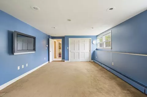 Bedroom - 115 Pilgrim Rd, Braintree, MA 02184 photo 6 of 7