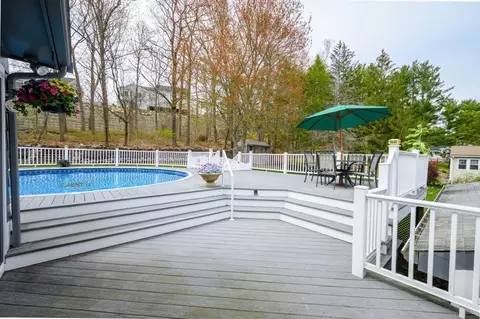 Exterior - 115 Pilgrim Rd, Braintree, MA 02184 photo 9 of 11
