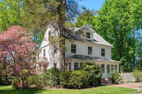 50 W Side Rd, Milton, MA 02186