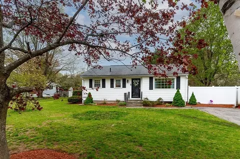 3 Pickard Ln, Littleton, MA 01460
