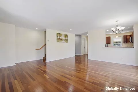Living - 30 Rice Ln #5, Worcester, MA 01604 photo 3 of 5