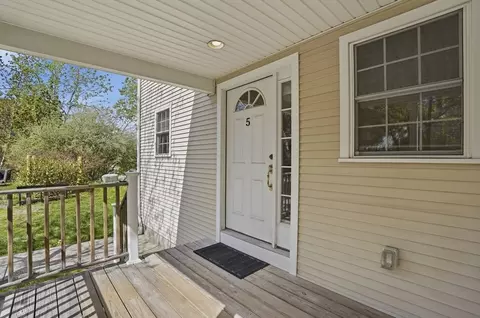 30 Rice Ln #5, Worcester, MA 01604