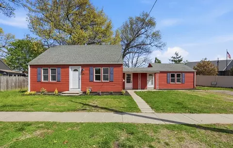 118 Surrey Rd, Springfield, MA 01118
