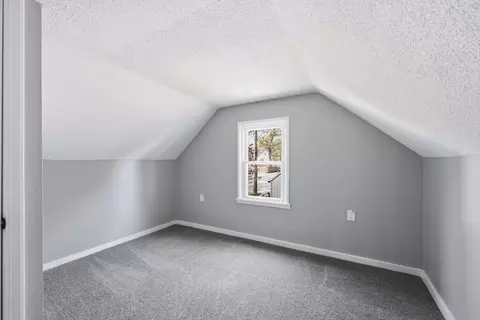 Bedroom - 118 Surrey Rd, Springfield, MA 01118 photo 9 of 10