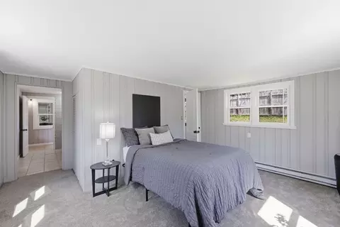 Bedroom - 118 Surrey Rd, Springfield, MA 01118 photo 1 of 10