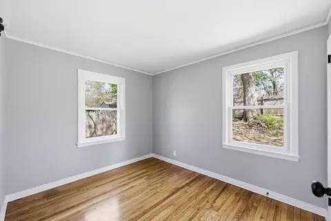 Bedroom - 118 Surrey Rd, Springfield, MA 01118 photo 5 of 10