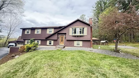 83 Ash St, Spencer, MA 01562