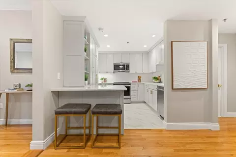 4 Charlesgate E #404, Boston, MA 02215 photo 11