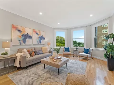 4 Charlesgate E #404, Boston, MA 02215