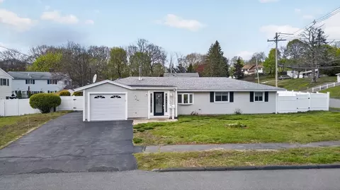 1 Reed Rd, Peabody, MA 01960