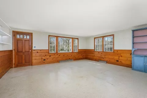 Living - 21 Uncatena Rd, Mashpee, MA 02649 photo 3 of 4