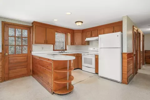Kitchen - 21 Uncatena Rd, Mashpee, MA 02649 photo 3 of 3